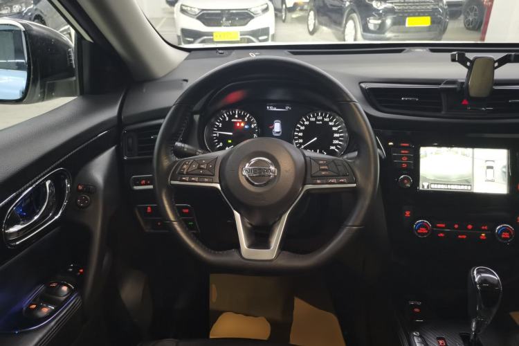 Used Nissan X-Trail 2017 2.5L CVT Luxury Edition 4WD
