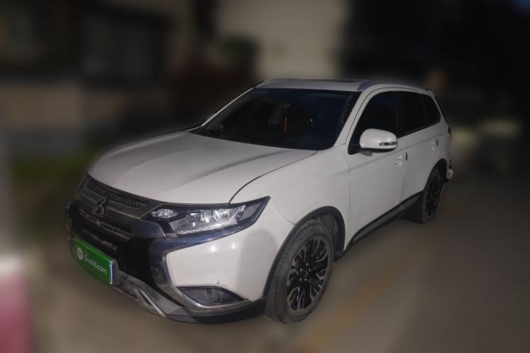 Used Mitsubishi Outlander 2019 2.0L Two-Wheel Drive Comfort Edition 5 Seats China VI Standard