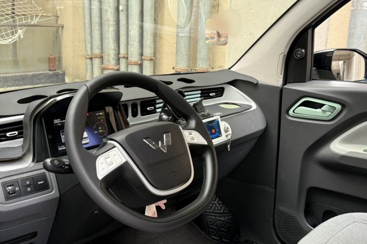 Used Wuling Hongguang MINIEV 2021 Macaron Fashion Model Lithium Iron Phosphate