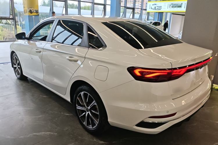 Used Geely Auto Emgrand 2022 4th Generation 1.5L CVT Flagship Model
