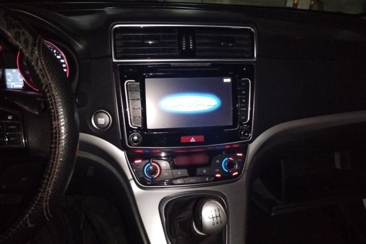 Used Haval M6 2018 1.5T Manual Two-Wheel Drive Elite Model
