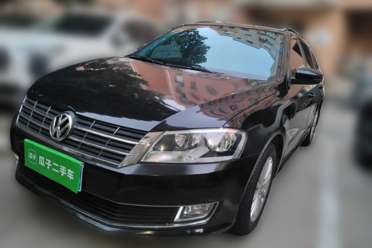 Used Volkswagen Gran Lavida 2013 1.6L Manual Comfort Model