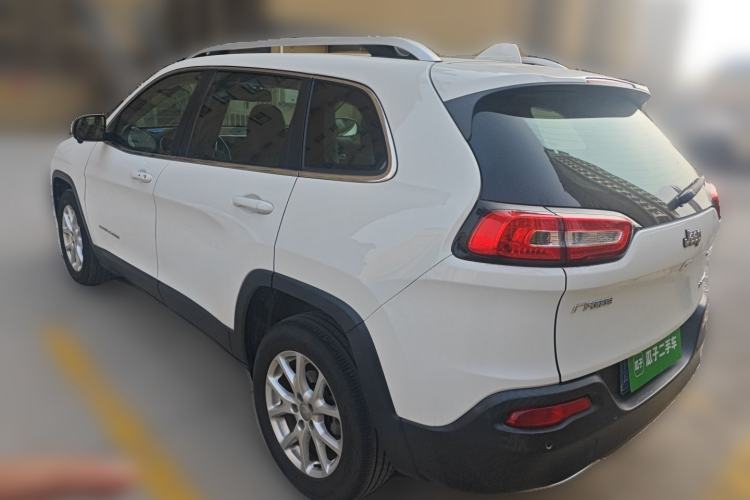 Used Jeep Cherokee 2017 2.0L Superior Edition