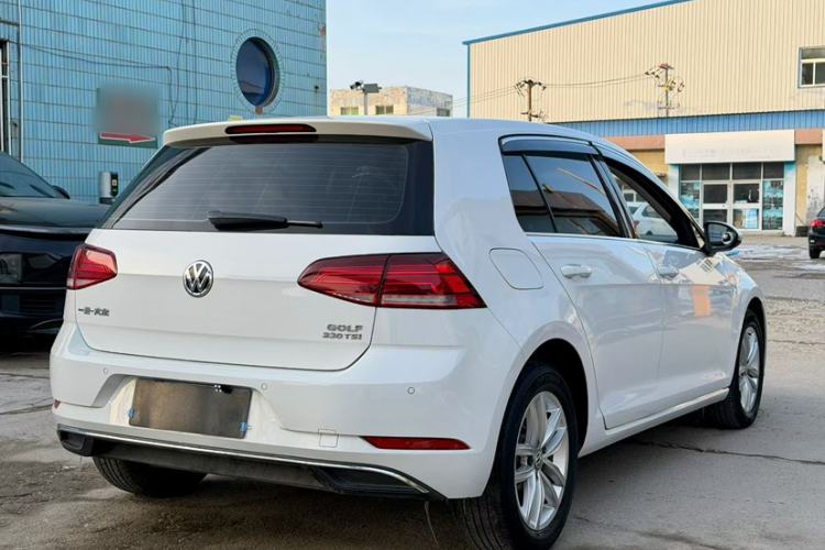 Used Volkswagen Golf 2018 230TSI Automatic Comfort Model

