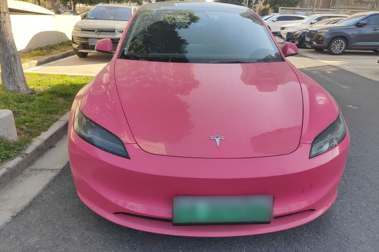 Used Tesla Model 3 2025 Rear-Wheel-Drive Version
