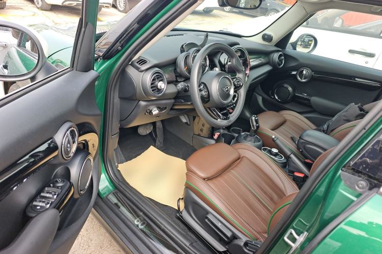 Used MINI MINI 2019 1.5T COOPER Artist Five-Door Edition