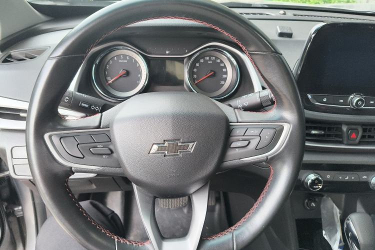 Used Chevrolet Orlando 2018 Redline 530T Automatic Enjoyment Edition (5+2 Model) – China V Standard Steering Wheel