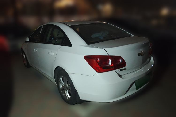 Used Chevrolet Cruze 2015 1.5L Classic SE MT
