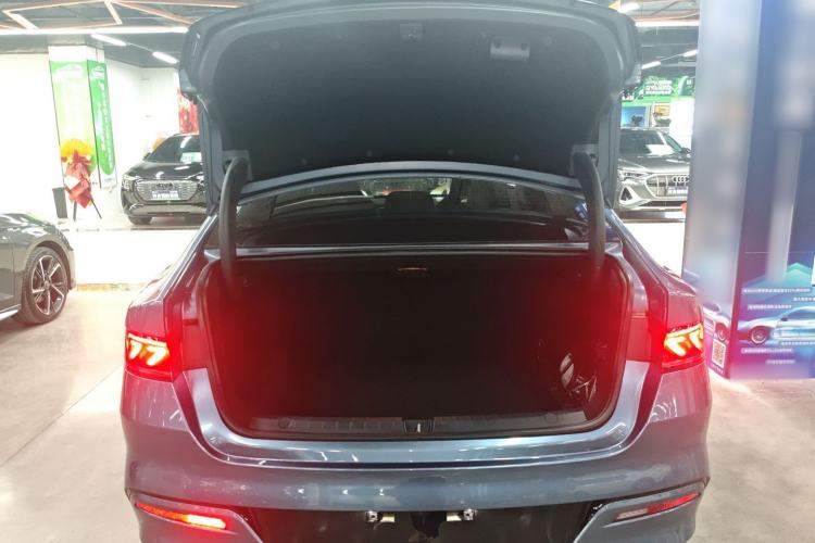 Used BYD Qin PLUS 2024 HONOR Edition DM-i 55KM Leading Model Trunk