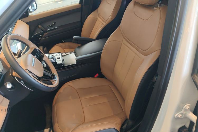 Used Land Rover Range Sport 2023 400PS Dynamic SE Left Front Seat