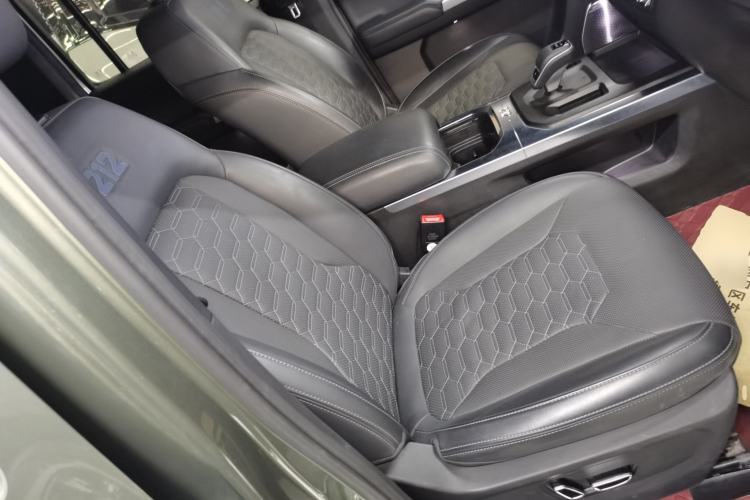 Used 212 T01 2024 2.0T Mechanic