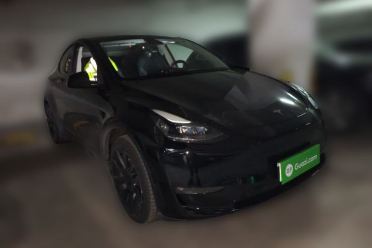 Used Tesla Model Y 2021 Standard Range Rear-Wheel Drive Version Front Right 45 Deg