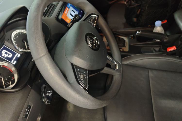 Used Skoda Octavia 2022 1.5L Automatic Comfort Edition Steering Wheel