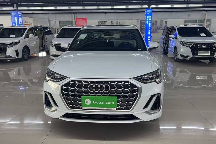 Used Audi Q3 2024 40 TFSI Fashion Dynamic Model