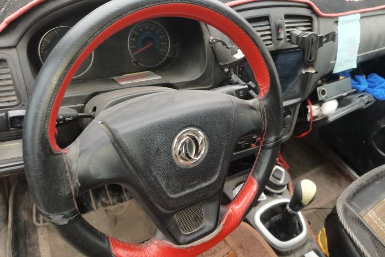 Used Dongfeng Fengon 330 2016 1.2L Manual Base Version DK12-07 Steering Wheel