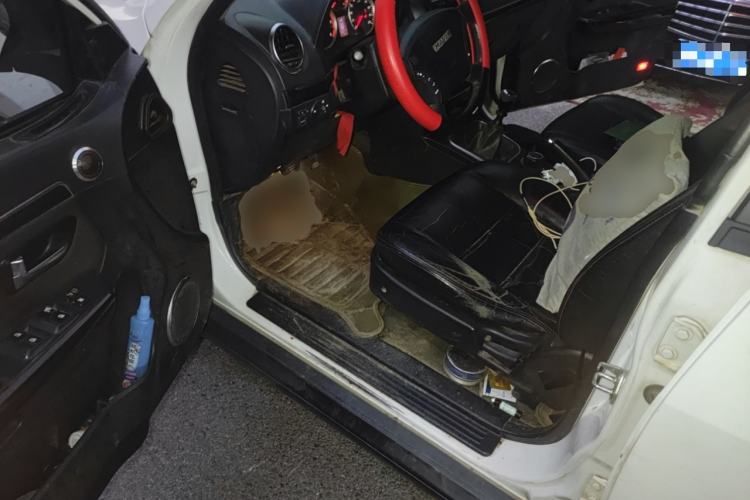 Used Haval H5 Classic 2015 2.0T Diesel Manual Two-Wheel Drive Entry-Level Version