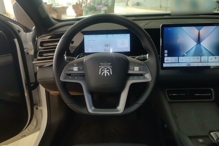 Used BYD Qin L 2025 DM-i Smart Drive 120KM Superior Model Steering Wheel