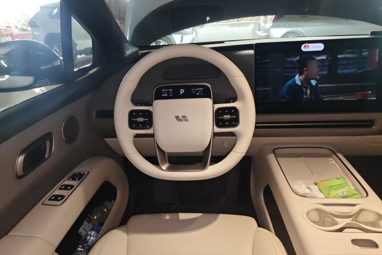 Used Li Auto Li Auto i6 2025 Model Two-Wheel-Drive Standard Type