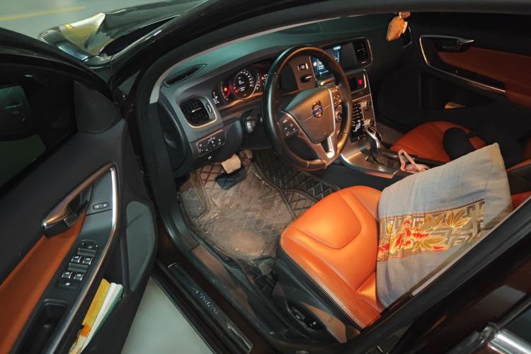 Used Volvo S60 2017 S60L T3 Smart Upgrade Edition
