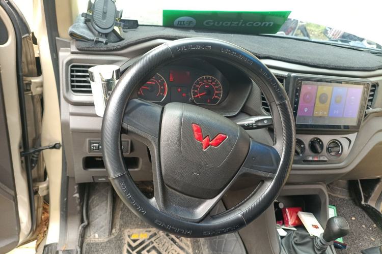 Used Wuling Hongguang V 2022 1.5L Jingqu Version Hydraulic Power Steering LAR