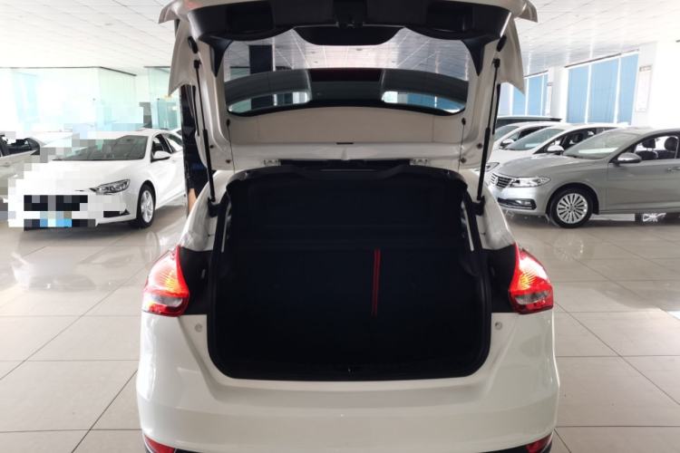 Used Ford Focus 2018 Hatchback Classic 1.6L Automatic Comfort Plus SmartDrive Edition