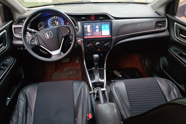 Used Honda Crider 2016 1.8L CVT Luxury Edition Center Console