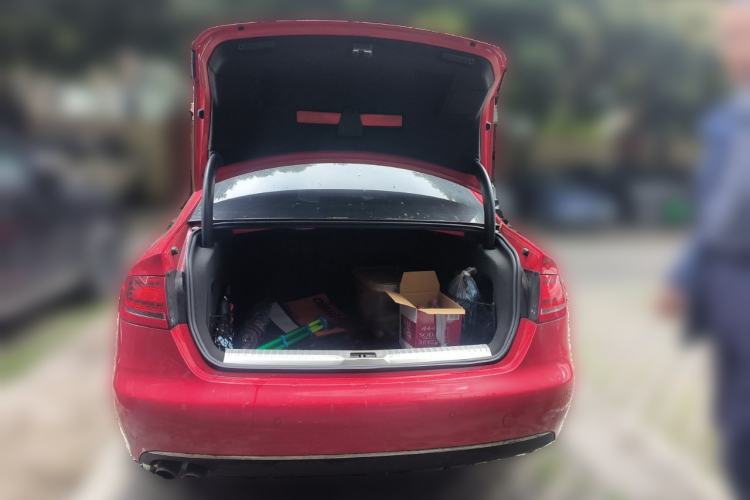 Used Audi A4L 2012 2.0 TFSI automatic standard version