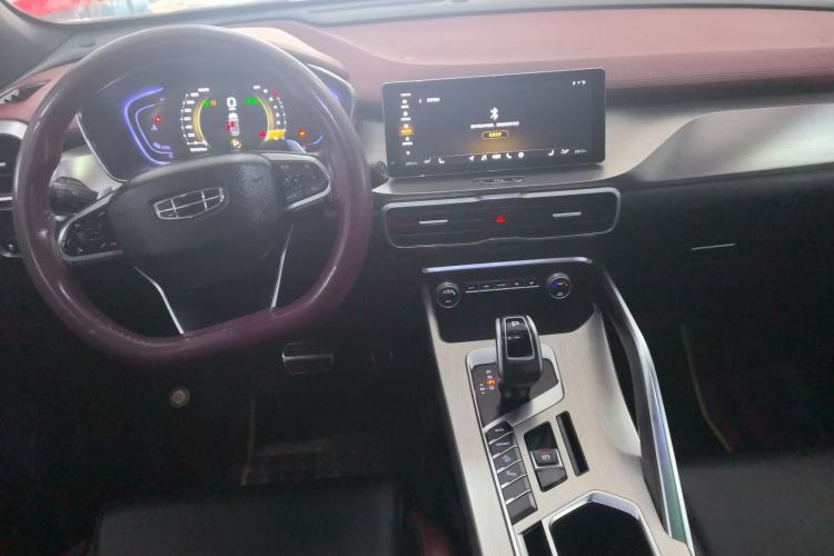 Used Geely Auto Coolray 2019 Sport Version 260T DCT Explorer China VI Standard Center Console