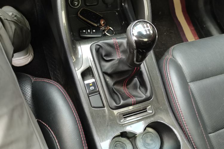 Used Changan CS75 2017 Shangkui Edition 1.5T Manual Fengxiang Model