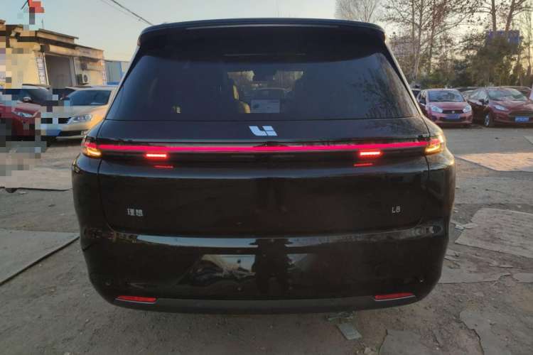 Used Li Auto L8 2023 Pro Model
