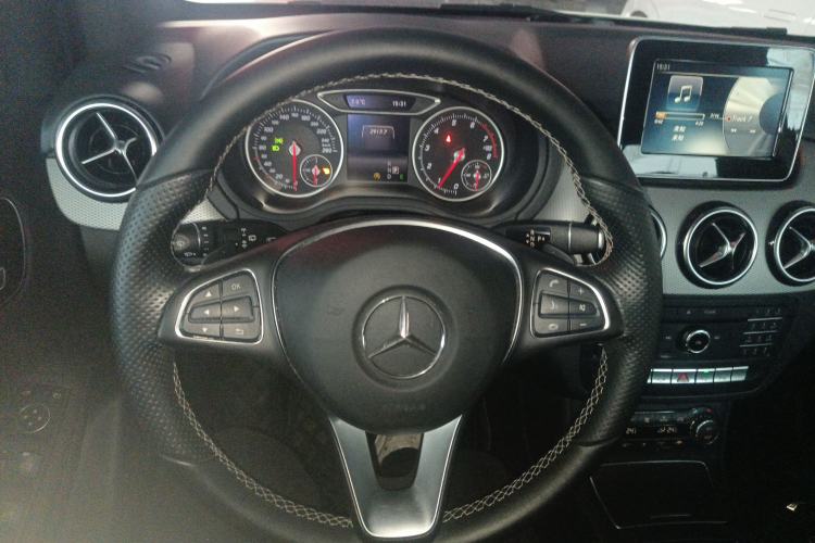 Used Mercedes-Benz B-Class 2015 B 200 Fashion Model