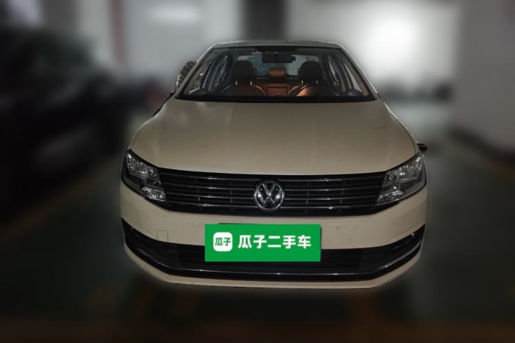 Used Volkswagen Lavida 2017 1.6L Automatic Comfort Edition
