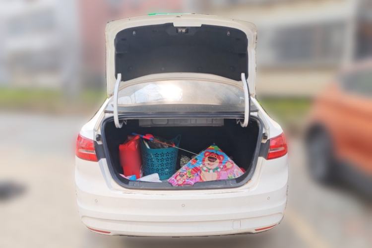 Used Ford Escort 2015 1.5L Automatic Fashion Model
