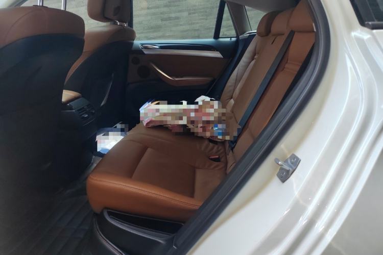 Used BMW X6 2014 xDrive35i Sport model Left Rear Seat