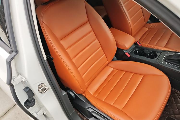 Used Volkswagen Lamando 2021 230TSI DSG Fashion Edition Right Front Seat