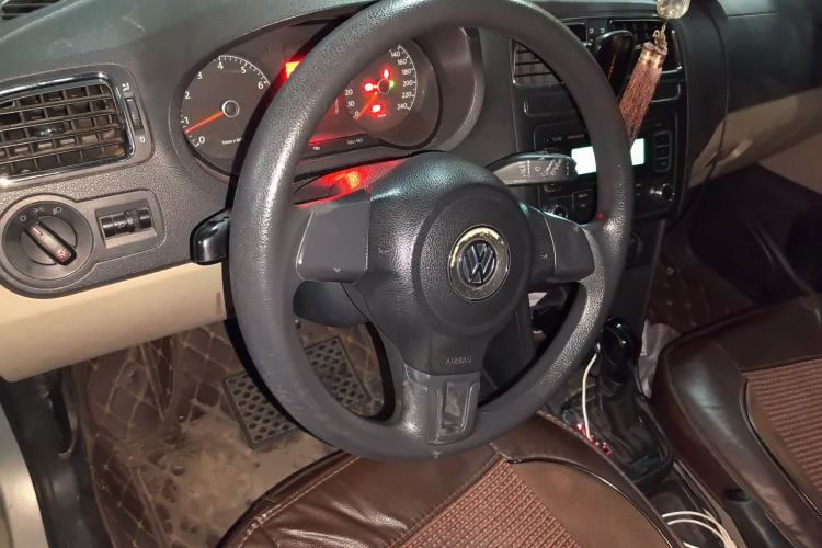 Used Volkswagen Polo 2011 1.6L Automatic ZhiShang Version

