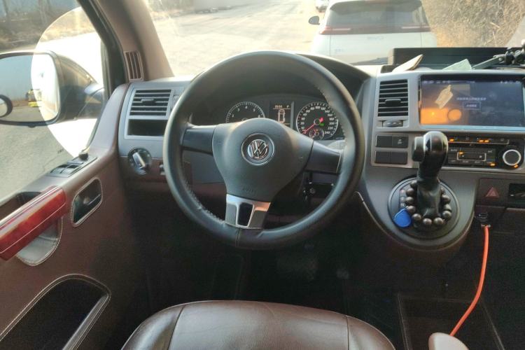 Used Volkswagen Caravelle 