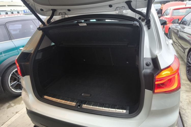 Used BMW X1 2018 sDrive18Li Luxury Model