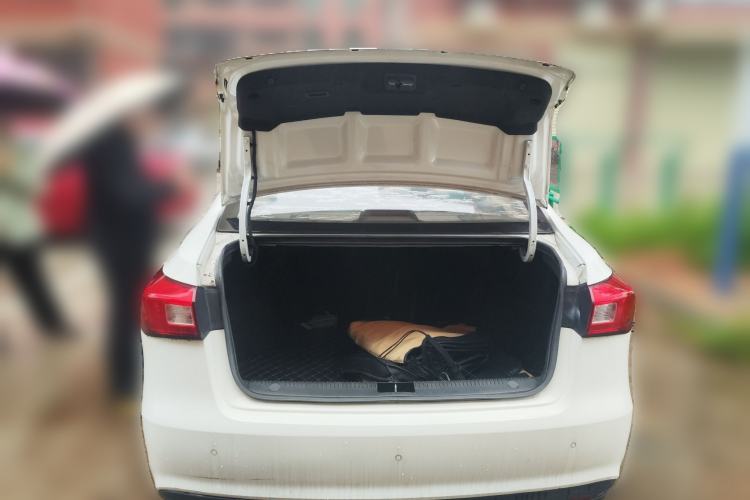 Used Roewe 360 2015 1.5L Automatic Luxury Edition
