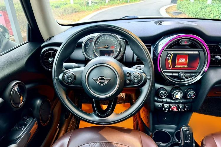 Used MINI 2019 1.5T ONE
