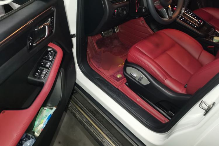 Used Porsche Macan 2017 Macan 2.0T Driver Seat