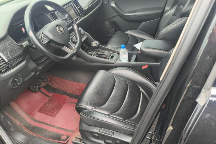 Used Skoda Kodiaq 2019 Facelifted TSI330 7-Seater Two-Wheel-Drive Luxury Enjoyment Edition China VI Standard
