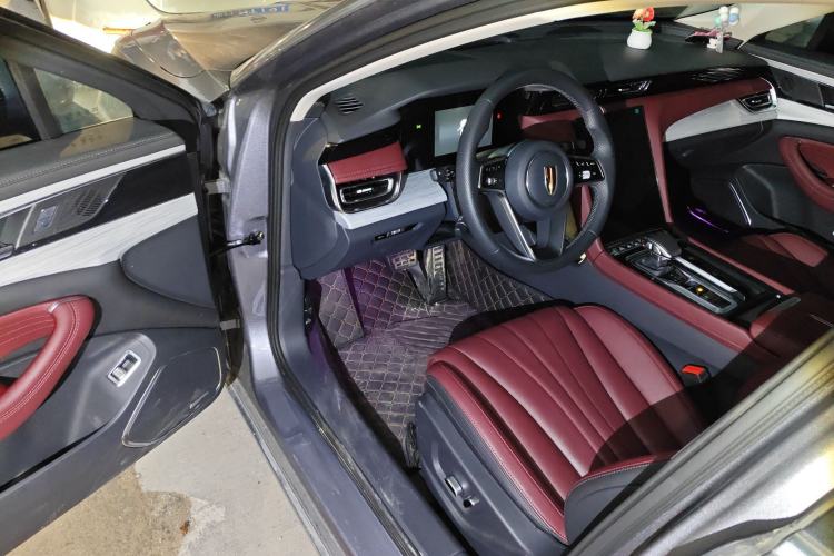 Used Hongqi H5 2025 1.5T DCT Qiyun 500 000th Unit Commemorative Edition Driver Seat