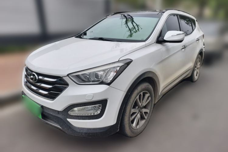Used Hyundai Santa Fe 2013 Revised Version 2.4L Automatic All-Wheel Drive Luxury Trim
