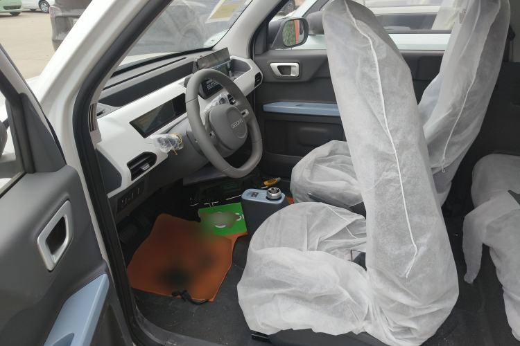 Used Geely Galaxy Panda 2024 Panda Mini 200km Endurance Bear
