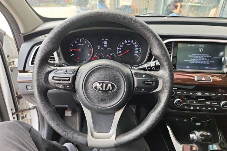 Used Kia K3 (Kai Shen) 2017 1.8L Automatic GLS Steering Wheel