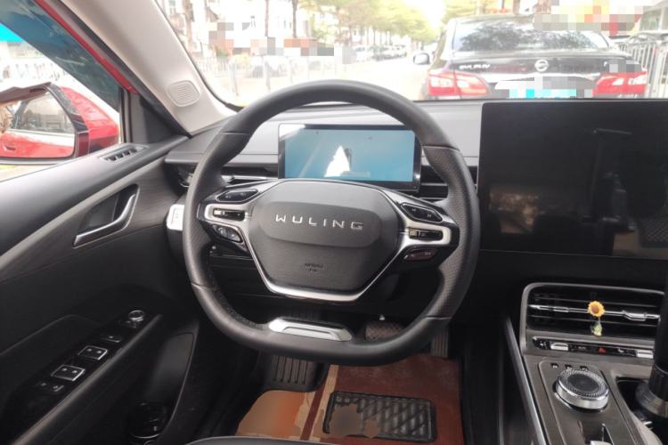 Used Wuling Xingguang 2024 Co-Creation Edition 510 Advanced Model
