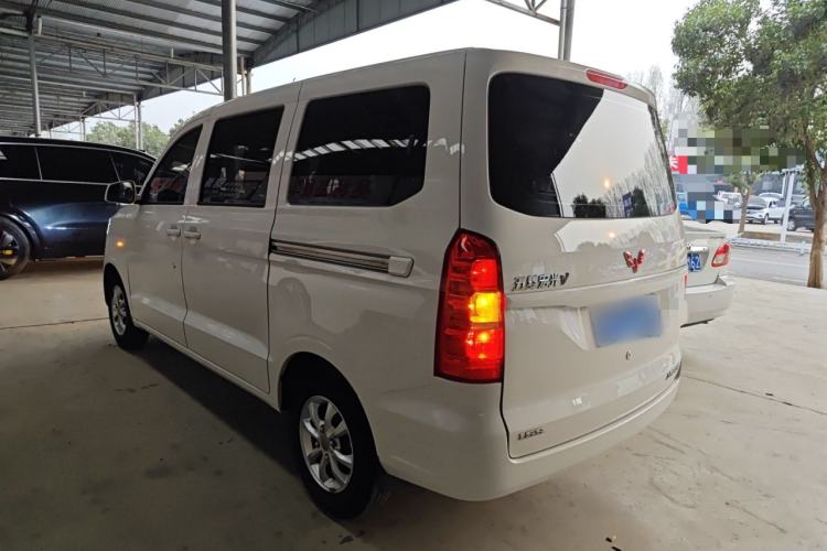 Used Wuling Hongguang V 2019 1.5L Enjoyment Version China VI LAR
