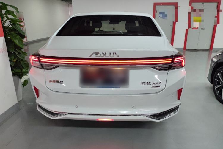 Used Dongfeng Aeolus Yixuan MAX 2023 1.5T Super-Powered Dad Edition
