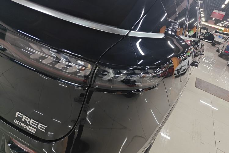 Used VOYAH FREE 2024 Ultra-Long Range Intelligent Driving Version Right Rear Taillight